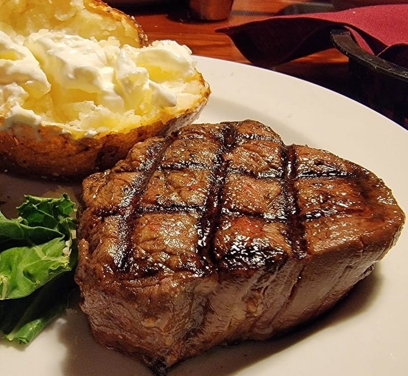 Which Is Healthier, Sirloin Steak or Filet Mignon