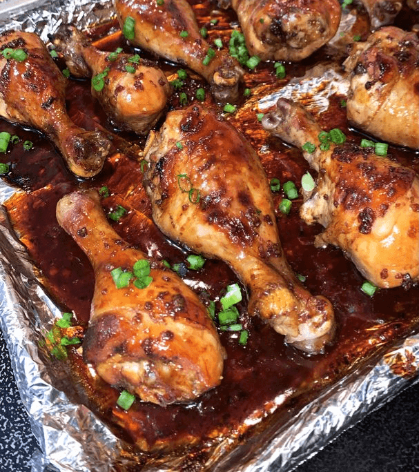 How Many Chicken Drumsticks Can Fit In A Standard-Sized Baking Tray