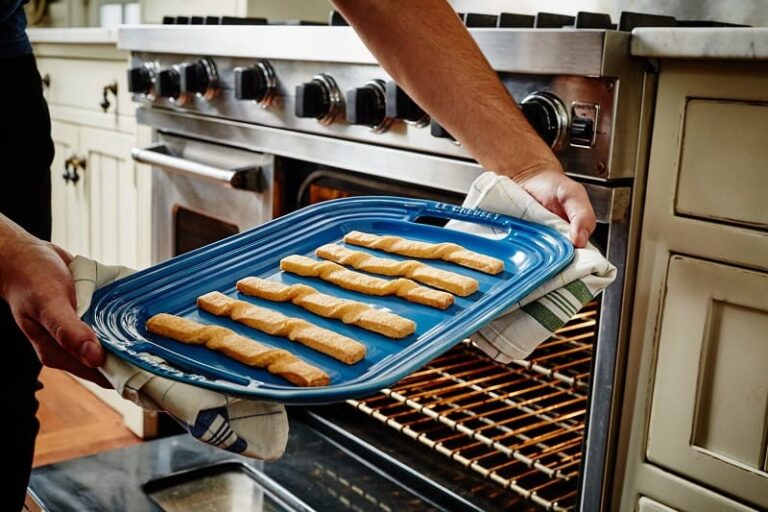 Baking Basics Can Le Creuset Go In Oven?