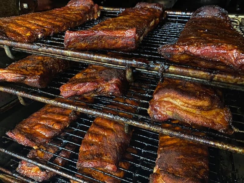 Why Is Oak Wood A Popular Choice For Smoking Ribs