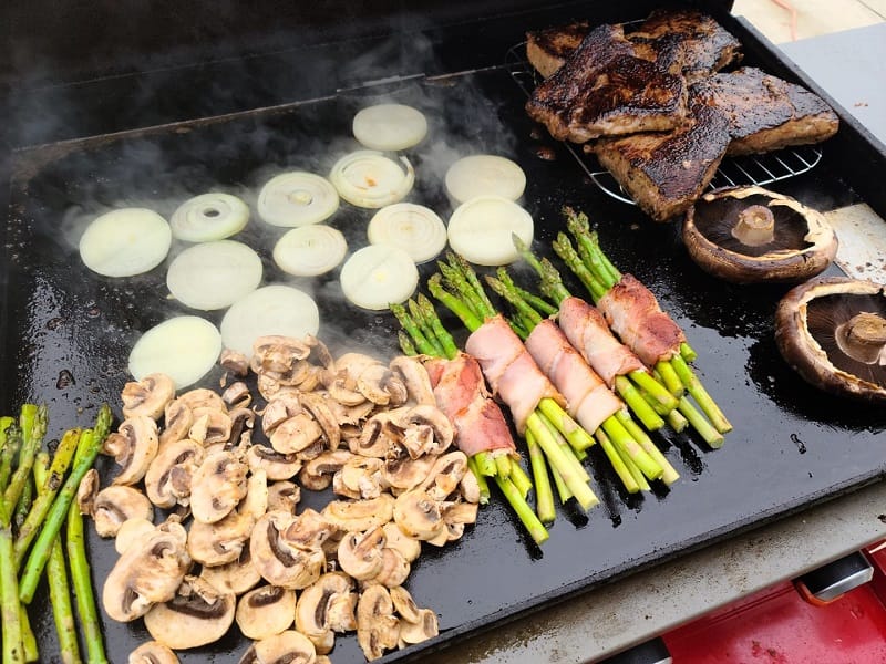 What Are The Benefits Of Cooking On A Blackstone Griddle