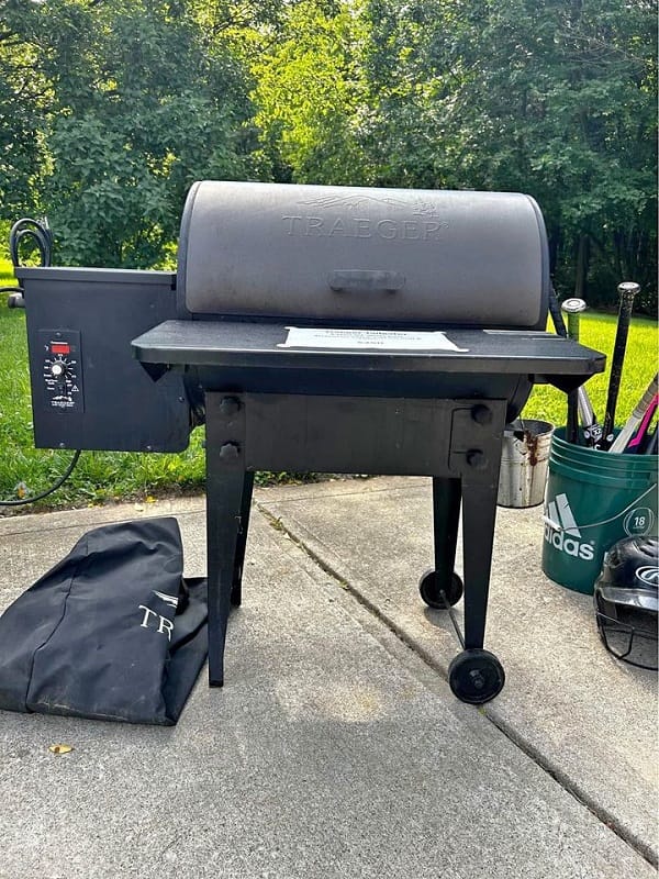 What Are The Main Differences Between Traeger vs Pit Boss