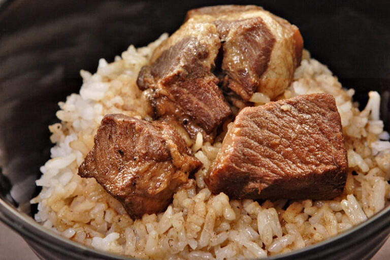 EasyToFollow Pork Adobo Recipe For Beginners
