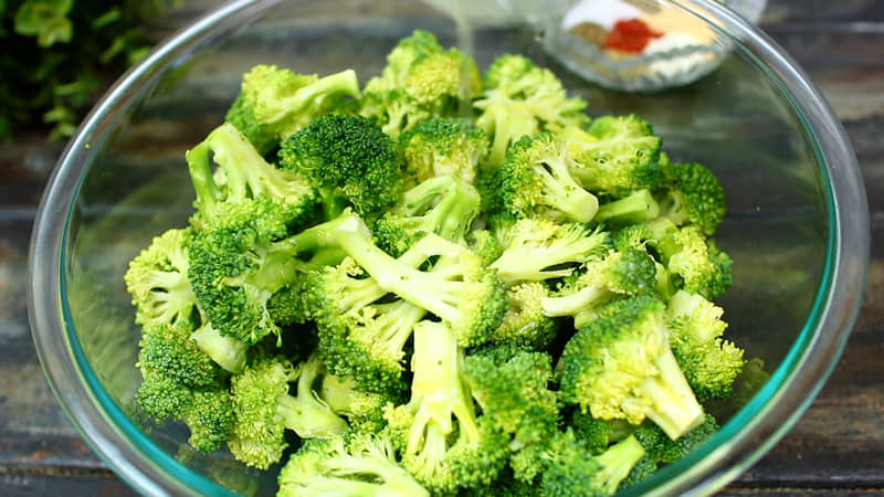 tips for perfectly roasted broccoli