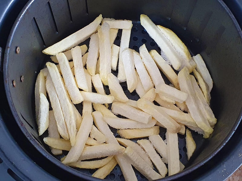 choosing the right type of frozen fries for air frying