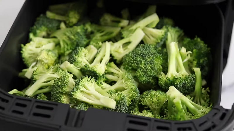 how to choose the best broccoli for air frying