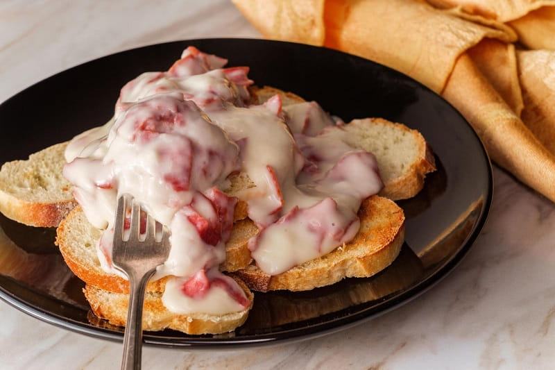 tips and tricks for perfecting your creamed chipped beef recipe