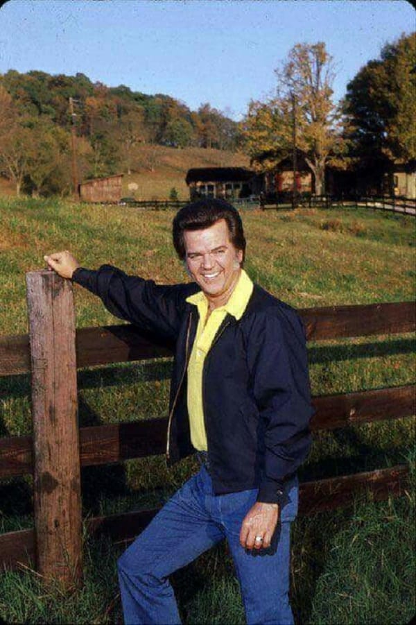 Conway Twitty Ain't She Somethin' Else2