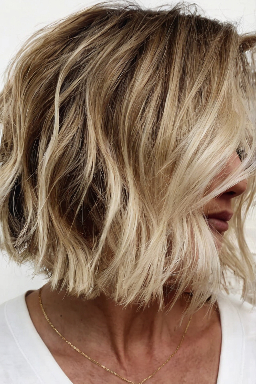 Wavy Layered Bob