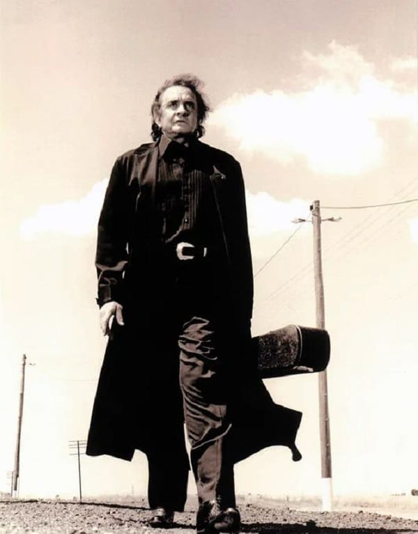 Johnny Cash – I'm So Lonesome I Could Cry2