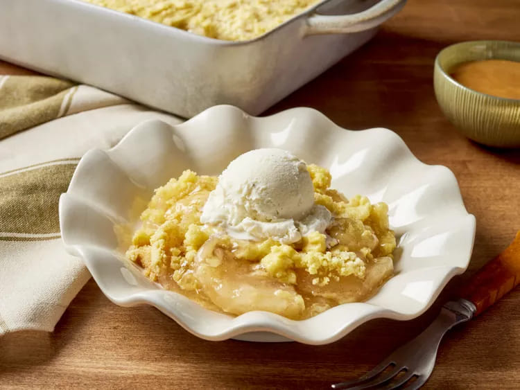 Apple Pie Dump Cake