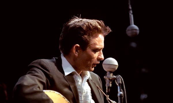 Johnny Cash – A Satisfied Mind1