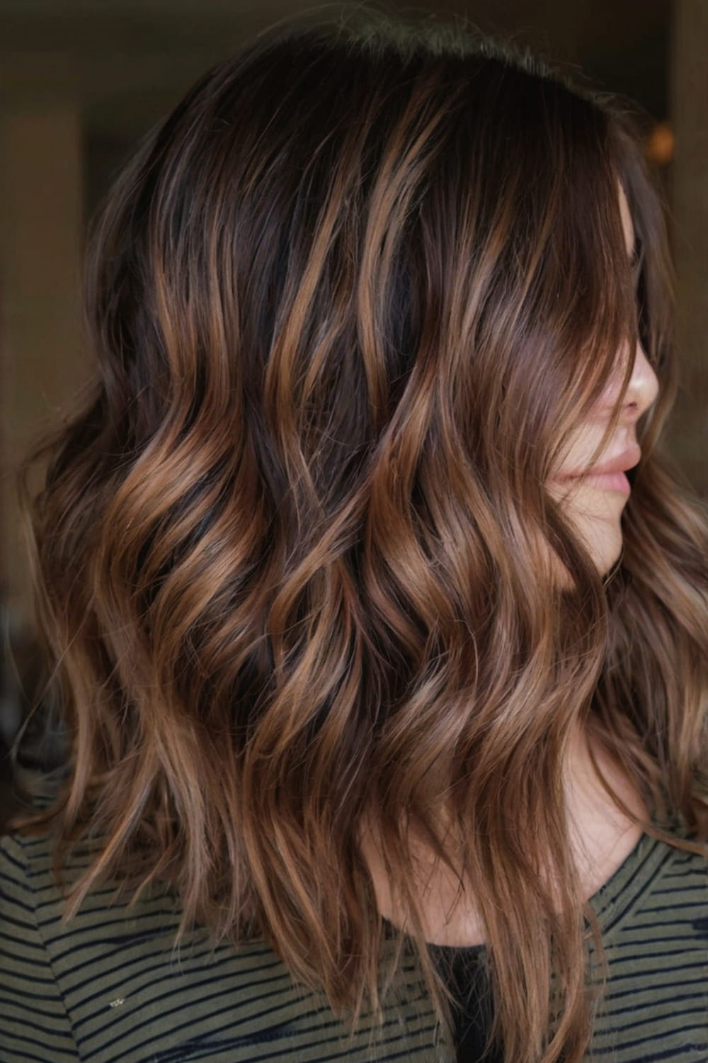 Medium Chestnut Waves