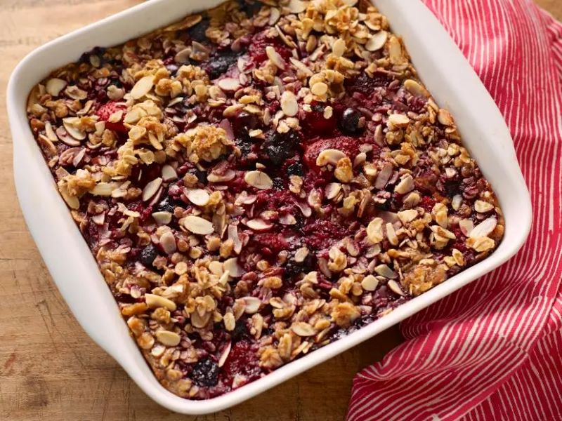 Berry Oatmeal Bake Recipe