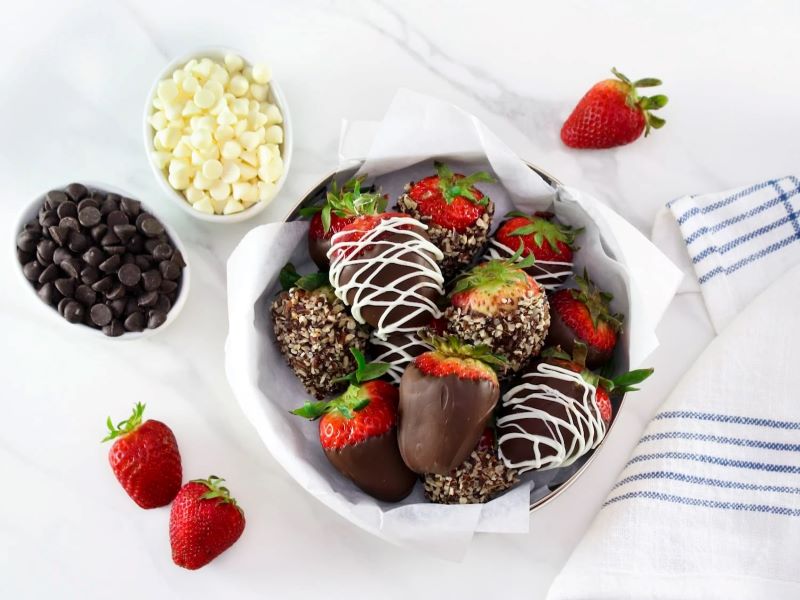 Chocolate Dipped Strawberries