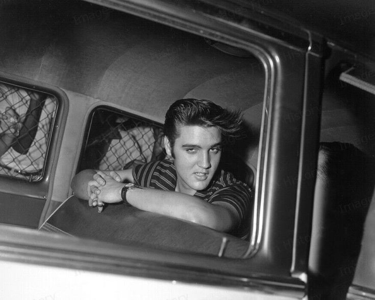 Elvis Presley – Hurt