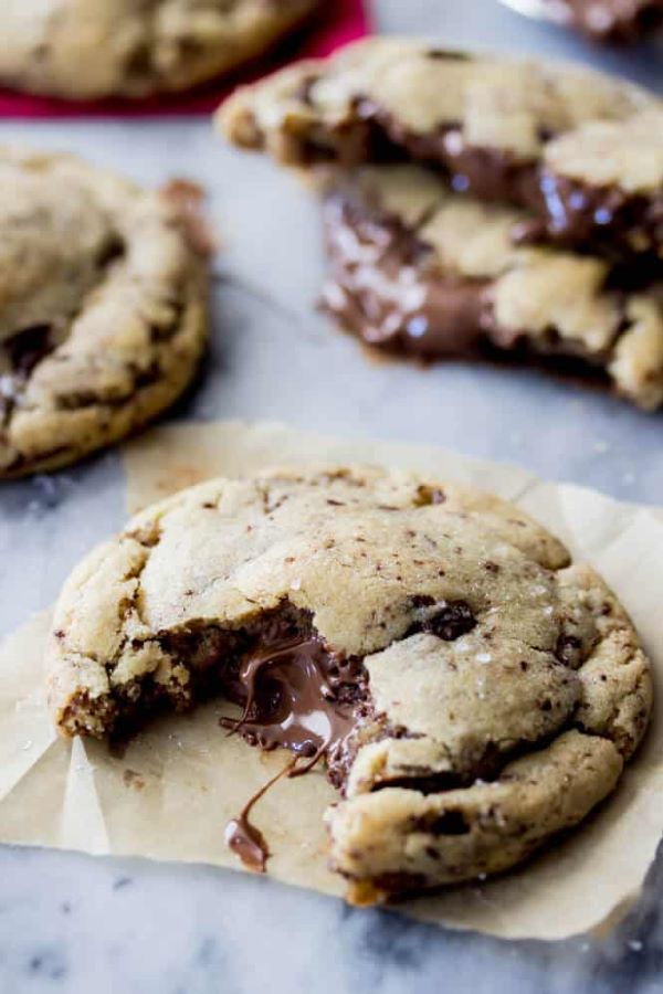 Nutella Stuffed Cookies