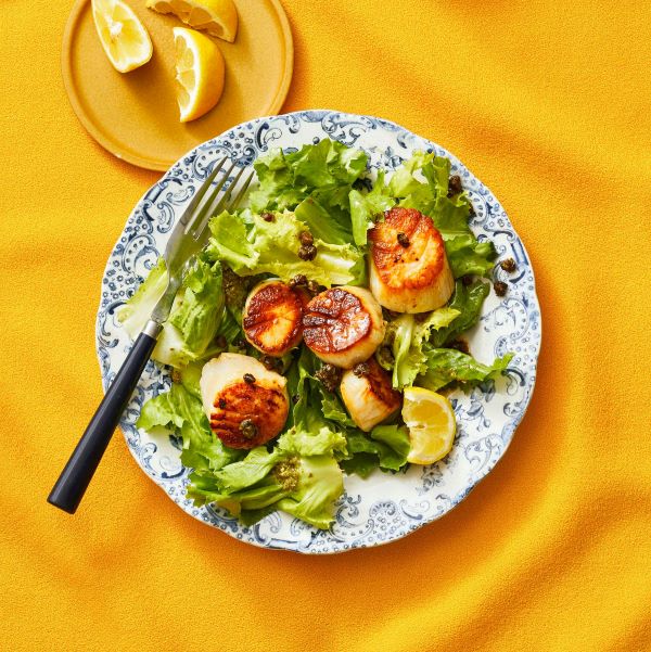 Seared Scallops with Escarole Salad