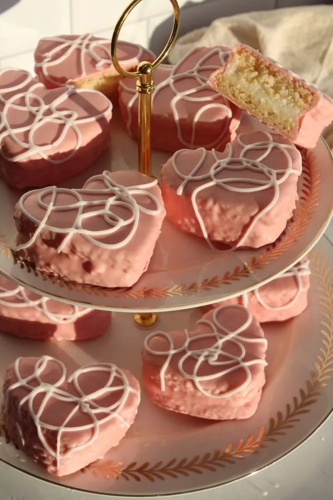 Copycat Little Debbie Valentine Cakes Recipe (2)