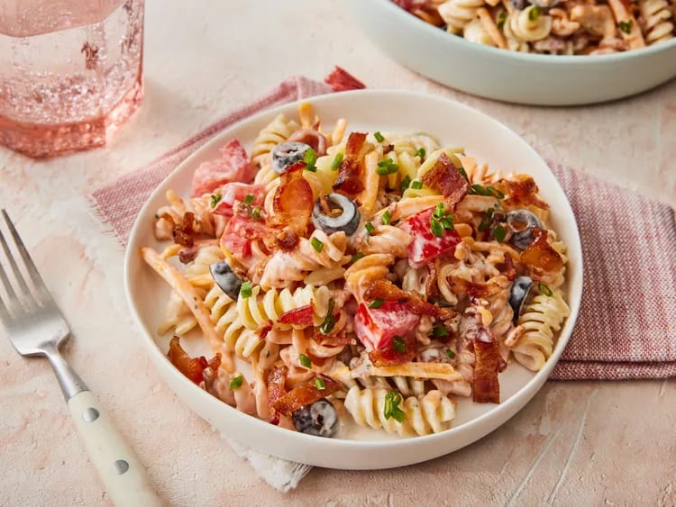 Bacon Ranch Tortellini salad Recipe (3)