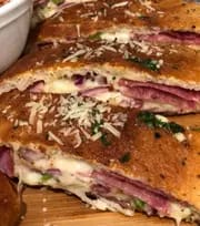 Cheesy Pepperoni Stromboli (2)