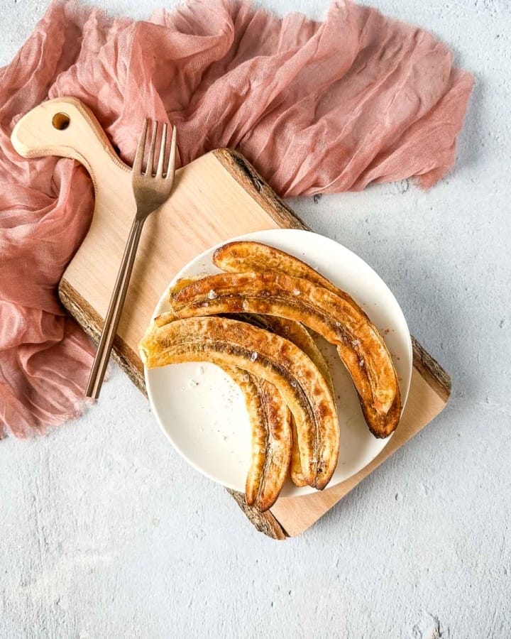 Cinnamon Sugar Air Fryer Banana Chips (2)
