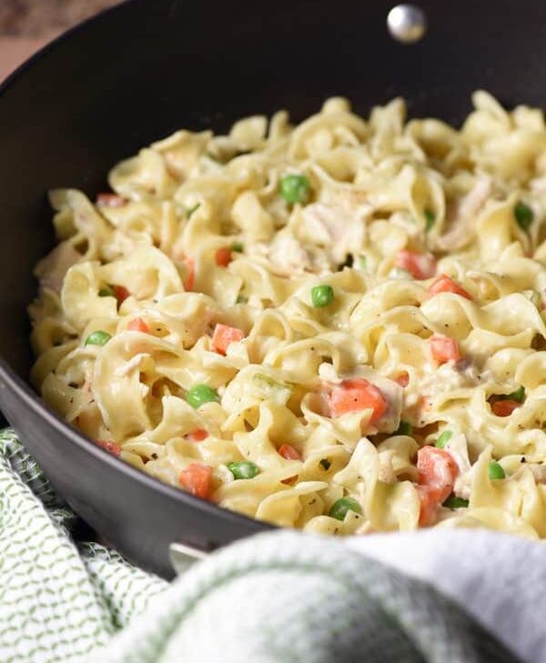 Creamy Chicken Pot Pie Noodles Recipe (3)