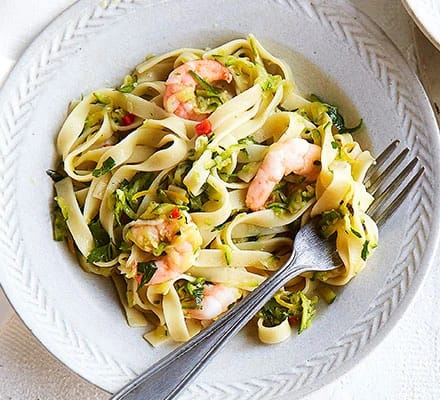Creamy King Prawn & Courgette Spaghetti Recipe (3)