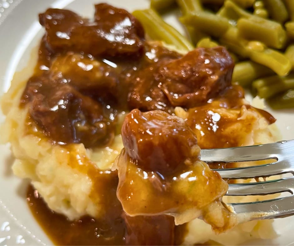 Crock Pot Beef Tips and Gravy (4)