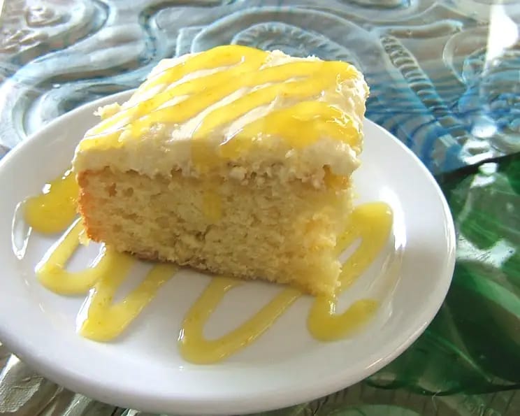 Hawaiian Pineapple Cake Recipe (3)