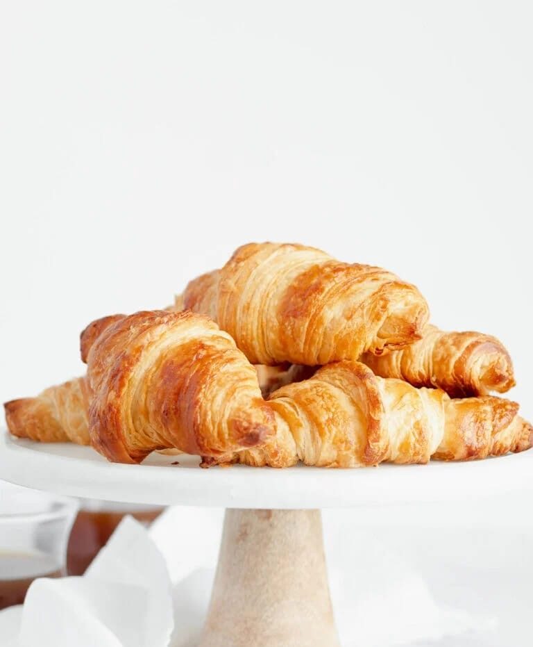 Homemade Flaky Croissants Recipe (1)