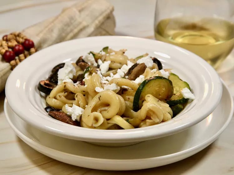 Olive and Feta Pasta Recipe (4)