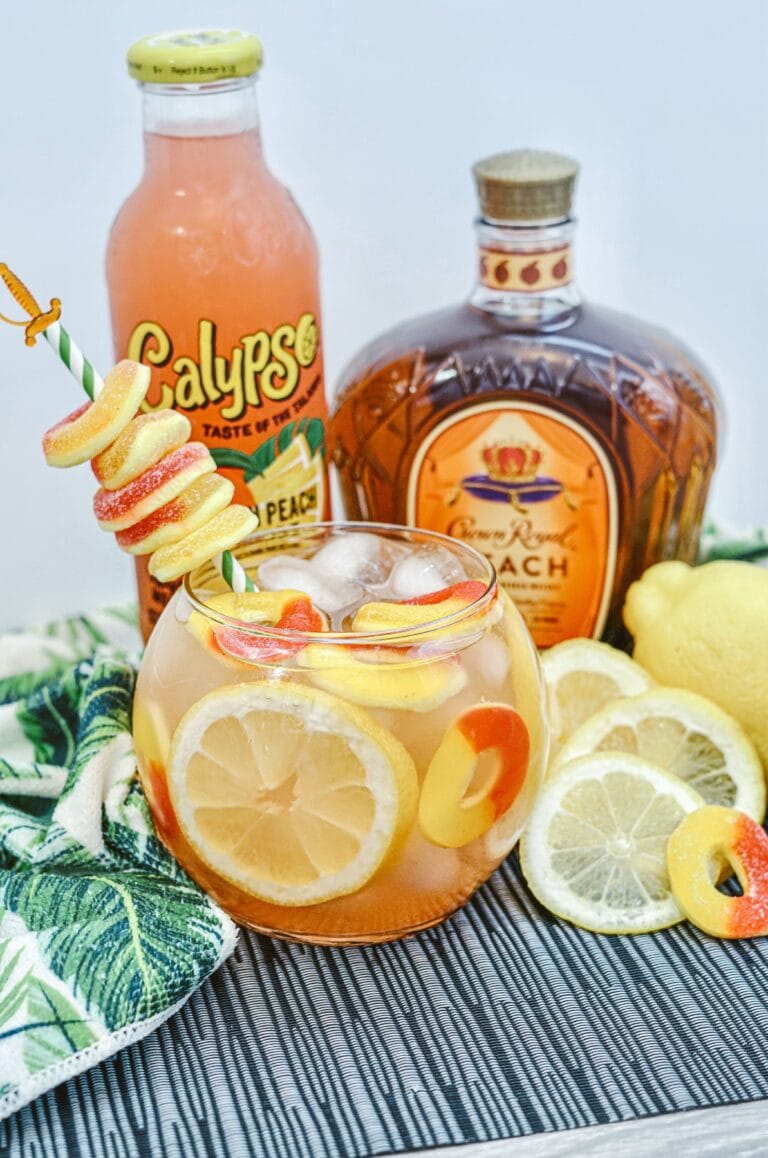 Royal Peach Cocktail Recipe (3)