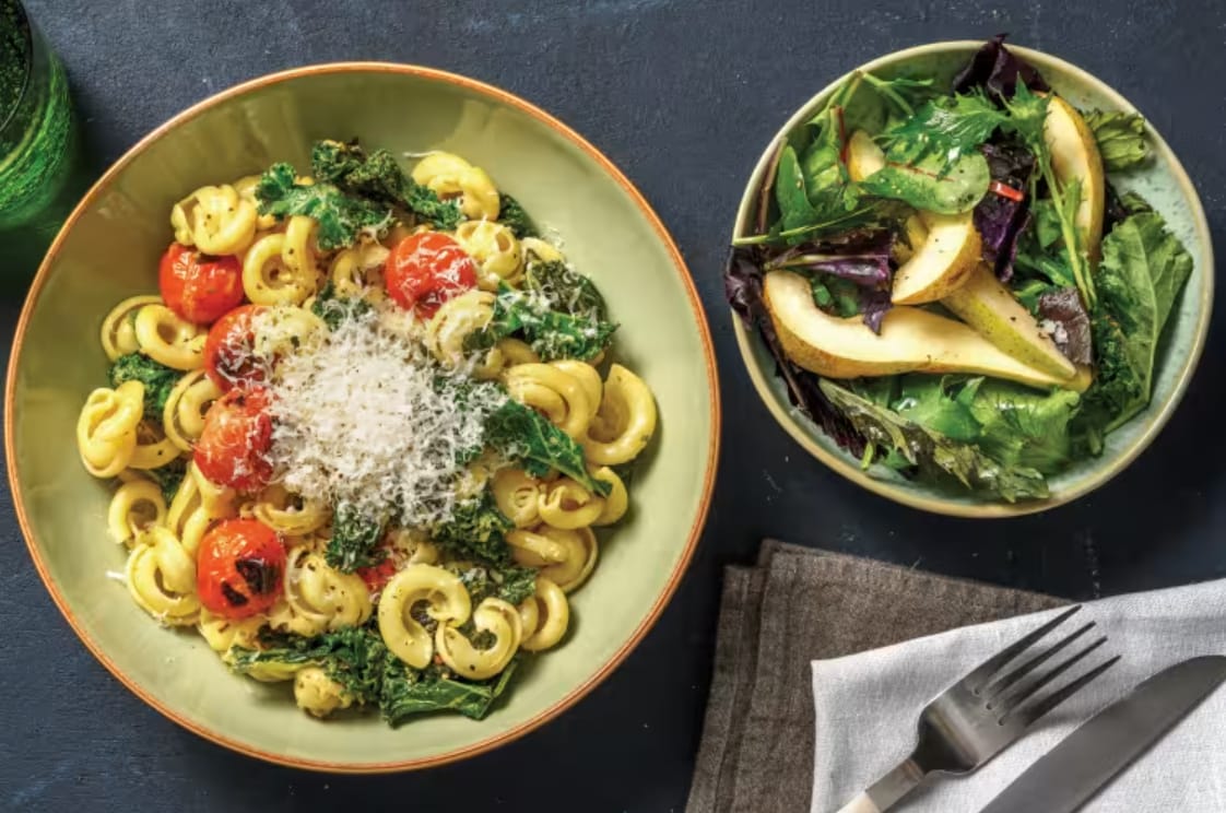Tomato & Kale Pesto Pasta