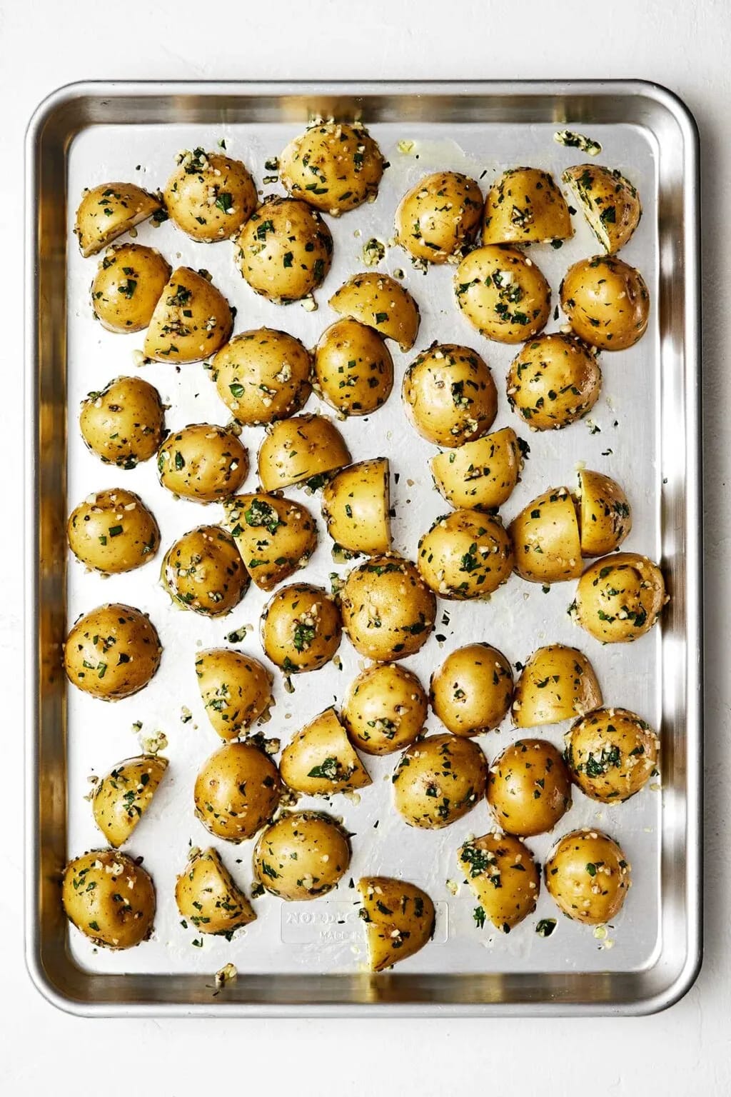 Garlic Herb Roasted Potatoes (2)