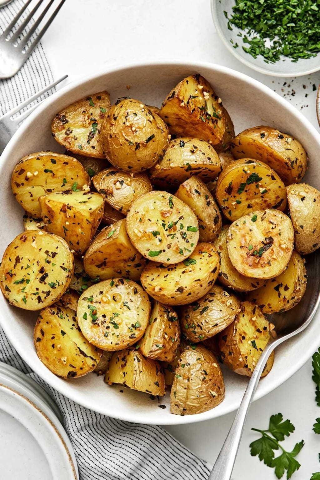 Garlic Herb Roasted Potatoes (4)