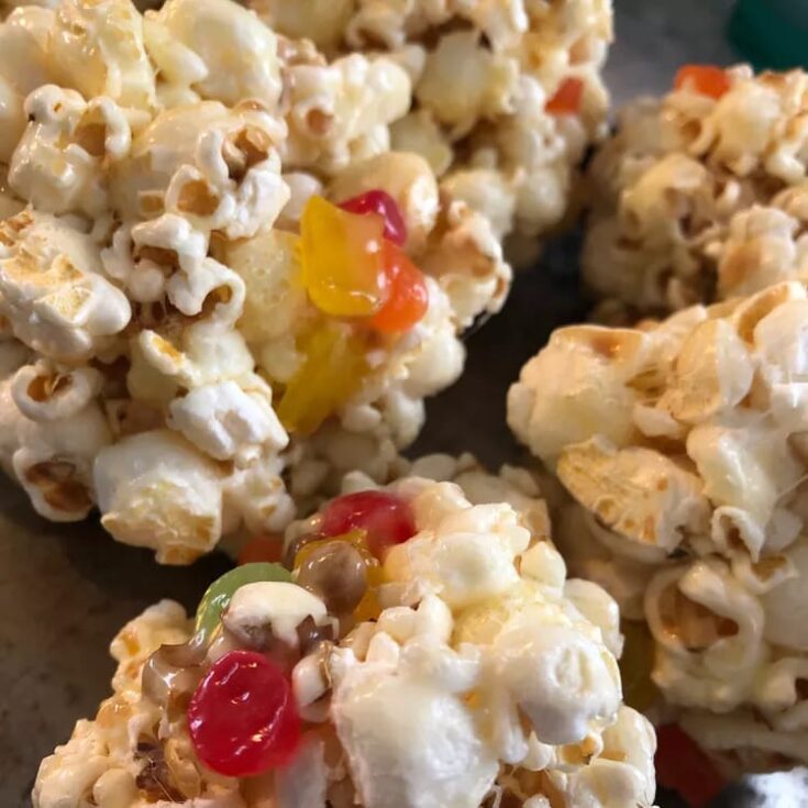 Marshmallow Popcorn Balls (1)