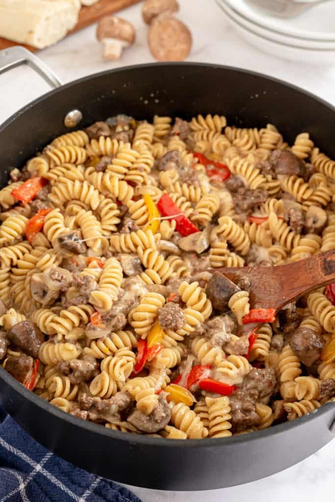 Philly Cheese Steak Pasta Recipe (4)