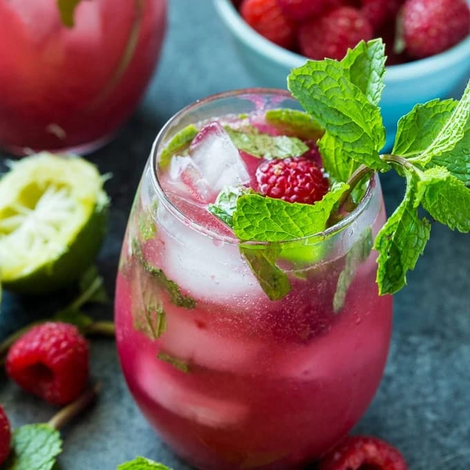 Raspberry Mojito Recipe (1)