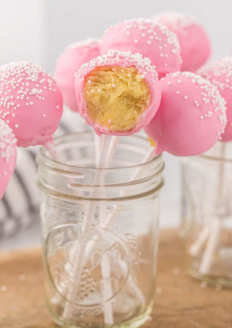 Starbucks Inspired Birthday Cake Pops (1)