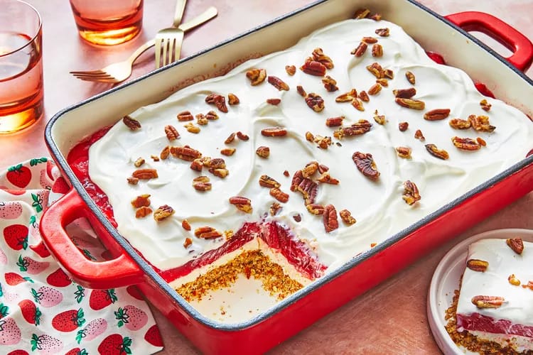 Strawberry Pretzel Jello (2)