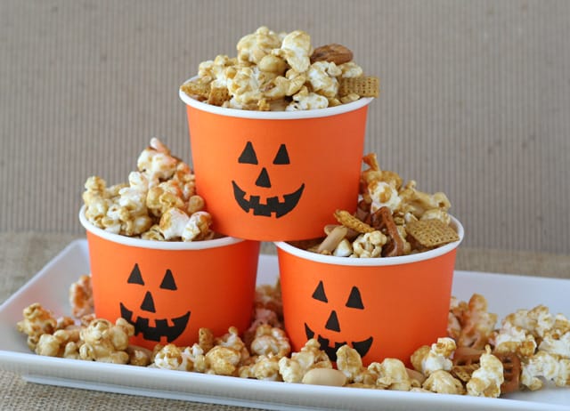 Caramel Snack Mix Recipe (3)
