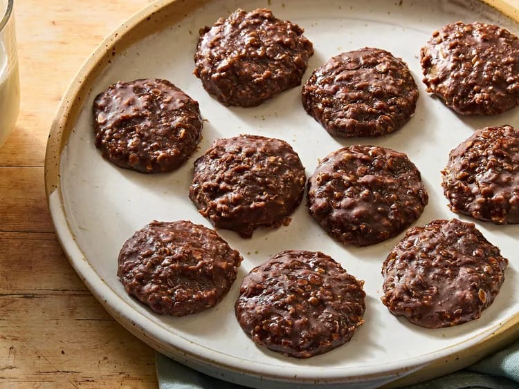 No Bake Chocolate Oatmeal Cookies Recipe (4)