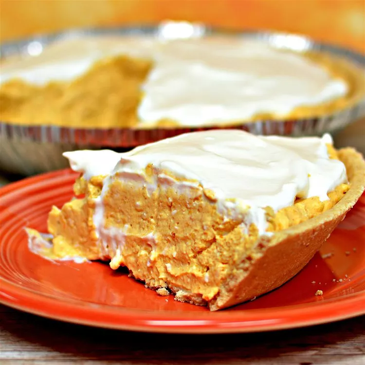 No Bake Pumpkin Cheesecake Pie