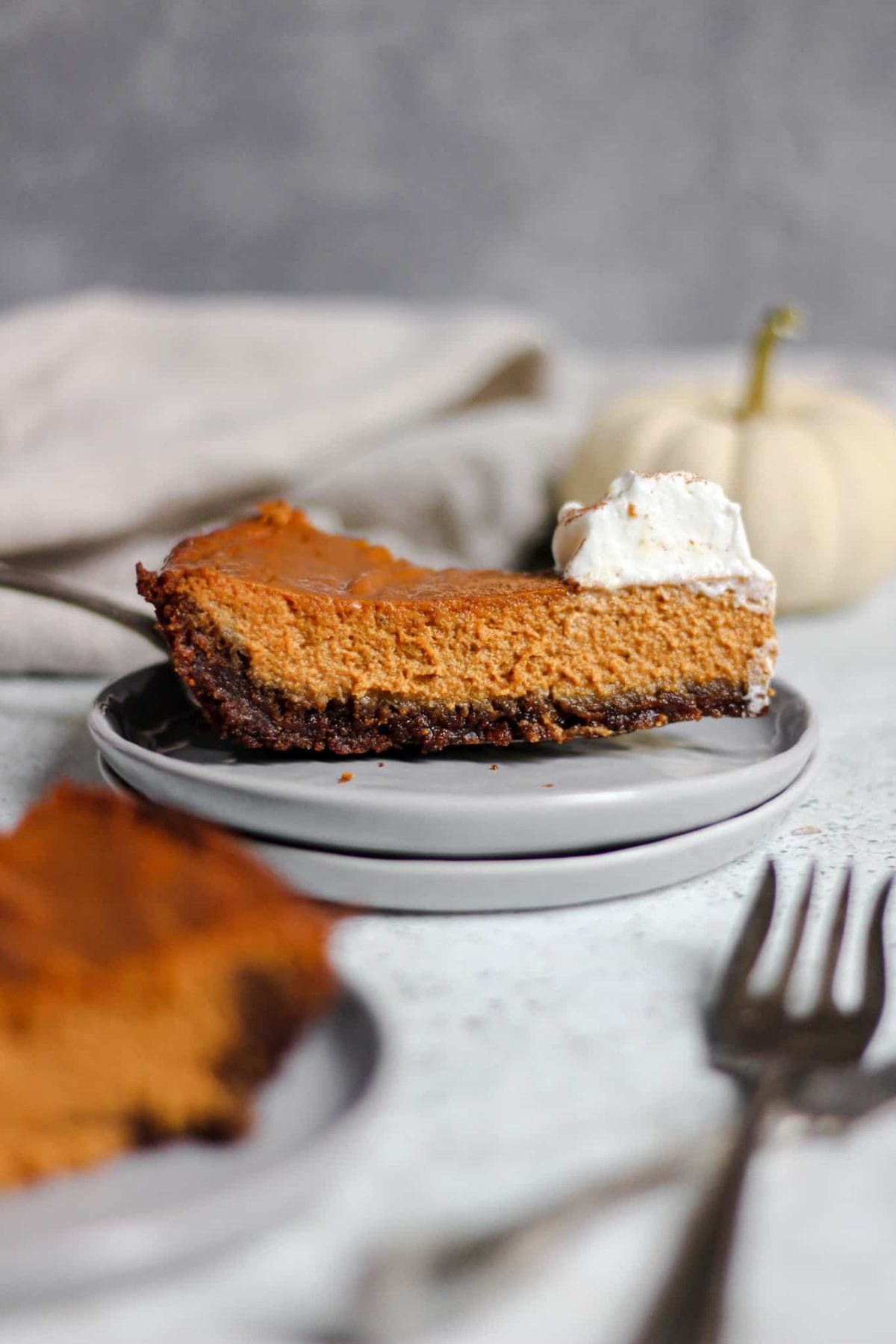 Pumpkin Pie with Gingersnap Crust