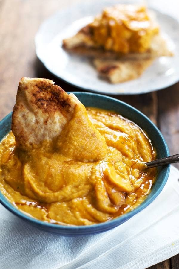 Roasted Garlic Pumpkin Hummus