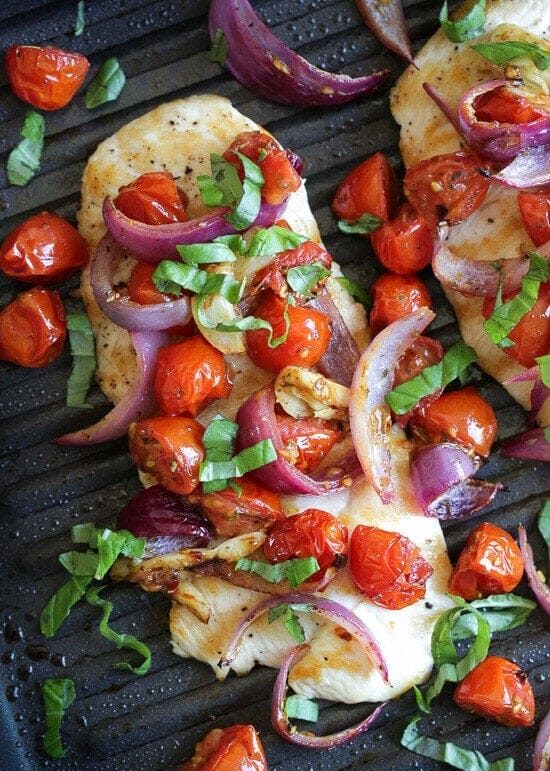 Sheet Pan Roasted Red Onion Chicken Recipe (2)
