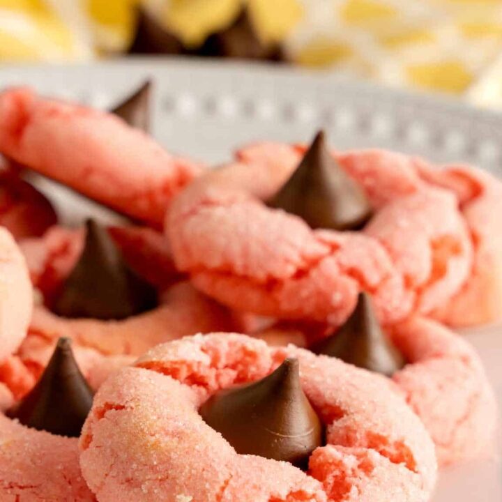 Strawberry Kiss Cookies Recipe