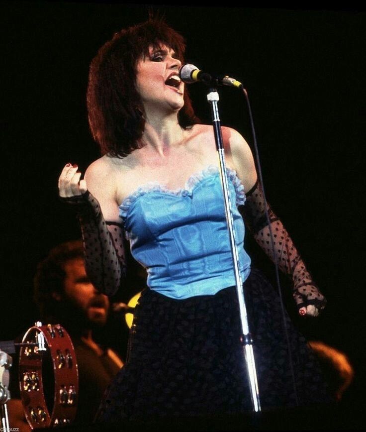 Linda Ronstadt (44) Linda Ronstadt (44)